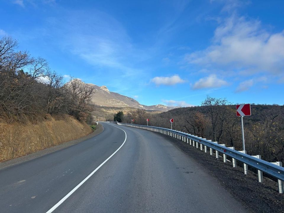 Благодаря национальному проекту «Инфраструктура для жизни» в Крыму завершён важный этап ремонта дороги Алушта — Судак — Феодосия протяженностью 20 км. Своевременное обновление дороги улучшит транспортную доступность для... Благодаря национальному проекту «Инфраструктура для жизни» в Крыму завершён важный этап ремонта дороги Алушта — Судак — Феодосия протяженностью 20 км. Своевременное обновление дороги улучшит транспортную доступность для...