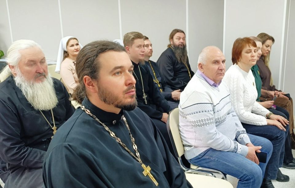 Фонд «Защитники Отечества» становится местом единения для организаций, поддерживающих семьи участников СВО и представителей крымского духовенства Фонд «Защитники Отечества» становится местом единения для организаций, поддерживающих семьи участников СВО и представителей крымского духовенства