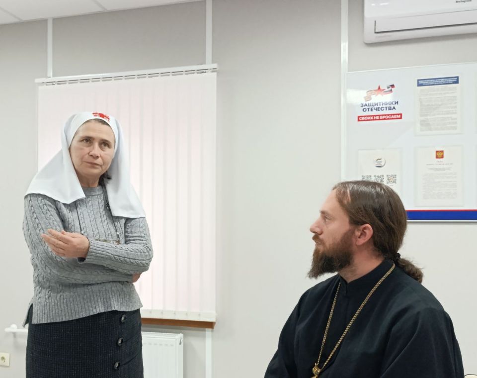Фонд «Защитники Отечества» становится местом единения для организаций, поддерживающих семьи участников СВО и представителей крымского духовенства Фонд «Защитники Отечества» становится местом единения для организаций, поддерживающих семьи участников СВО и представителей крымского духовенства