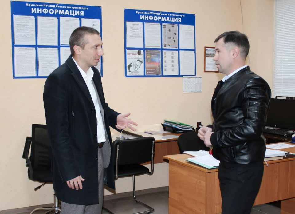 Общественник проверил работу Феодосийского линейного пункта полиции