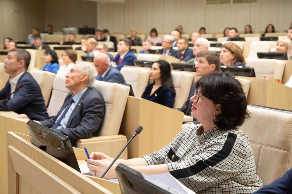 В Крыму увеличили штрафы за нарушение тишины и приставание к гражданам В Крыму увеличили штрафы за нарушение тишины и приставание к гражданам