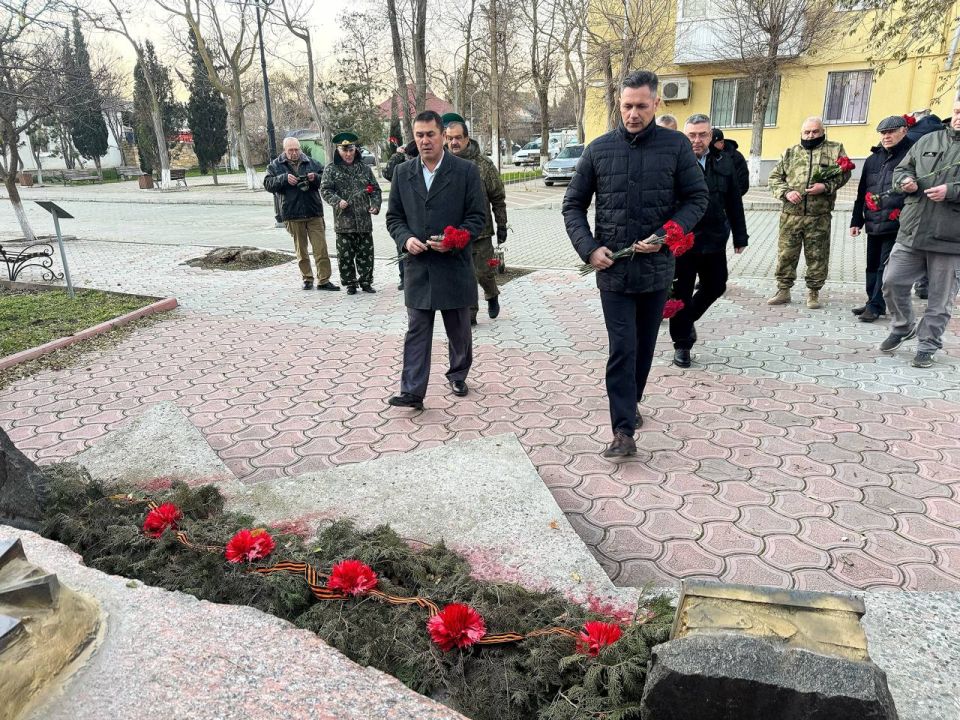 ��������� �������: 25 ������� � �������� � �������� ���� � ����� �������