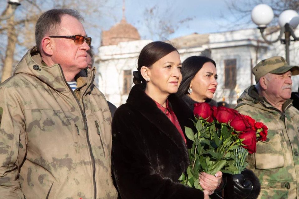 В Симферополе почтили память воинов-интернационалистов, погибших в Афганистане В Симферополе почтили память воинов-интернационалистов, погибших в Афганистане