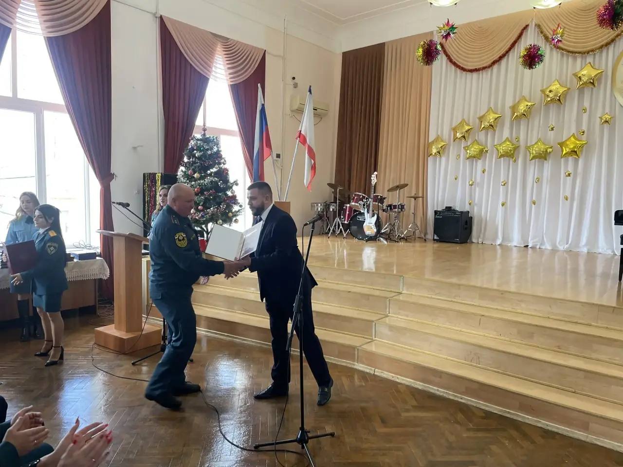 Кирилл Чебышев: Сегодня в городе Феодосия принял участие в торжественном мероприятии, приуроченном ко Дню спасателя Российской Федерации Кирилл Чебышев: Сегодня в городе Феодосия принял участие в торжественном мероприятии, приуроченном ко Дню спасателя Российской Федерации