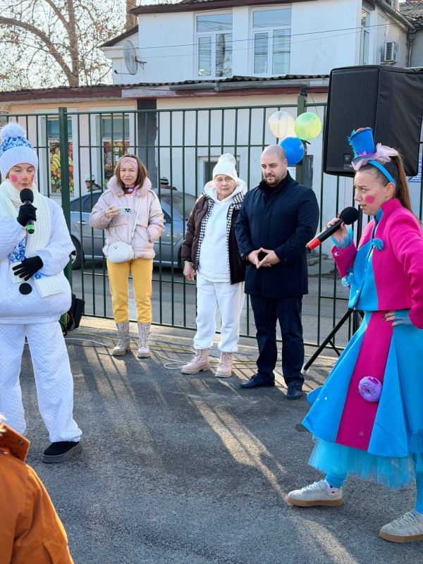 Праздник к нам приходит! Традиционно, в День Святого Николая Чудотворца, стартовали праздничные в территориальных общественных самоуправлениях города Симферополя! Праздник к нам приходит! Традиционно, в День Святого Николая Чудотворца, стартовали праздничные в территориальных общественных самоуправлениях города Симферополя!