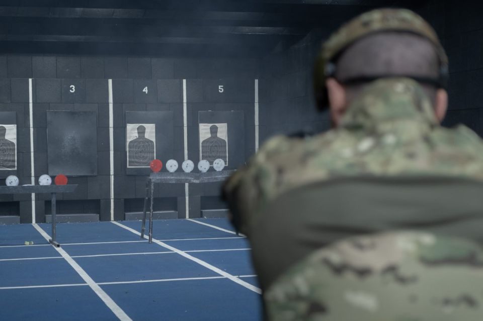 В УМВД России по г. Севастополю прошли межведомственные командные соревнования по стрельбе из боевого ручного стрелкового оружия «Памяти мастера спорта СССР Ф.Ф. Можаева» В УМВД России по г. Севастополю прошли межведомственные командные соревнования по стрельбе из боевого ручного стрелкового оружия «Памяти мастера спорта СССР Ф.Ф. Можаева»