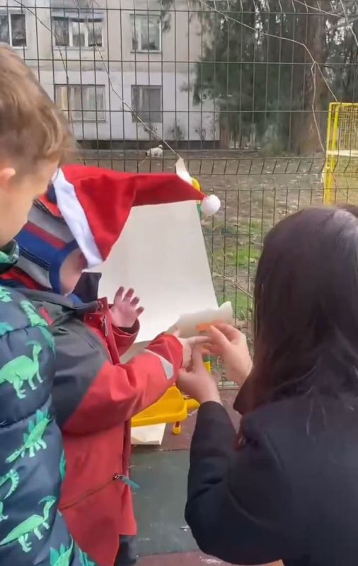 Праздник к нам приходит! Традиционно, в День Святого Николая Чудотворца, стартовали праздничные в территориальных общественных самоуправлениях города Симферополя! Праздник к нам приходит! Традиционно, в День Святого Николая Чудотворца, стартовали праздничные в территориальных общественных самоуправлениях города Симферополя!