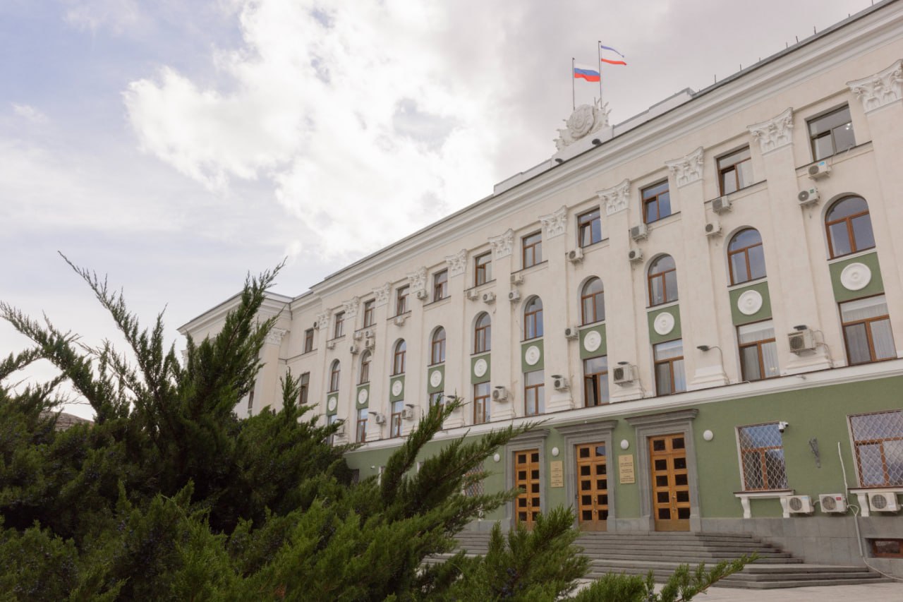 Финансовые поступления от управления имуществом и землей Республики Крым в 2025 году составили более 11,8 млрд рублей