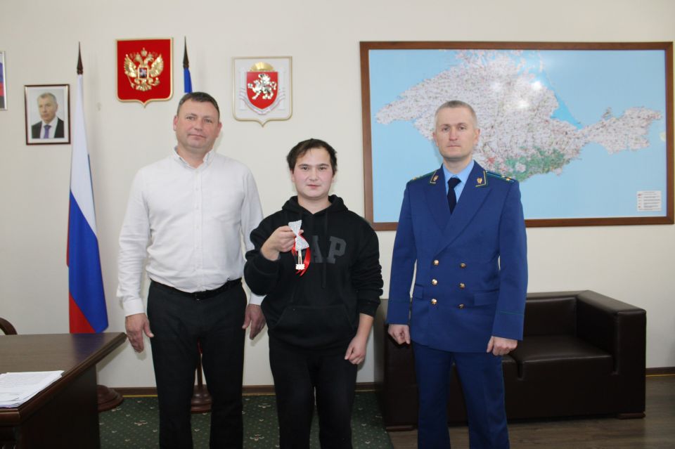 Игорь Крутьков: . Еще одно значимое событие для двух молодых жителей Ленинского района, оставшихся без родительской заботы Игорь Крутьков: . Еще одно значимое событие для двух молодых жителей Ленинского района, оставшихся без родительской заботы