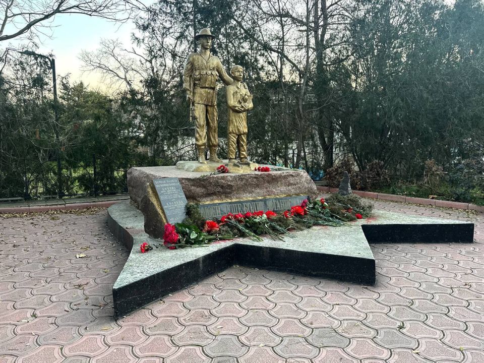 ��������� �������: 25 ������� � �������� � �������� ���� � ����� �������