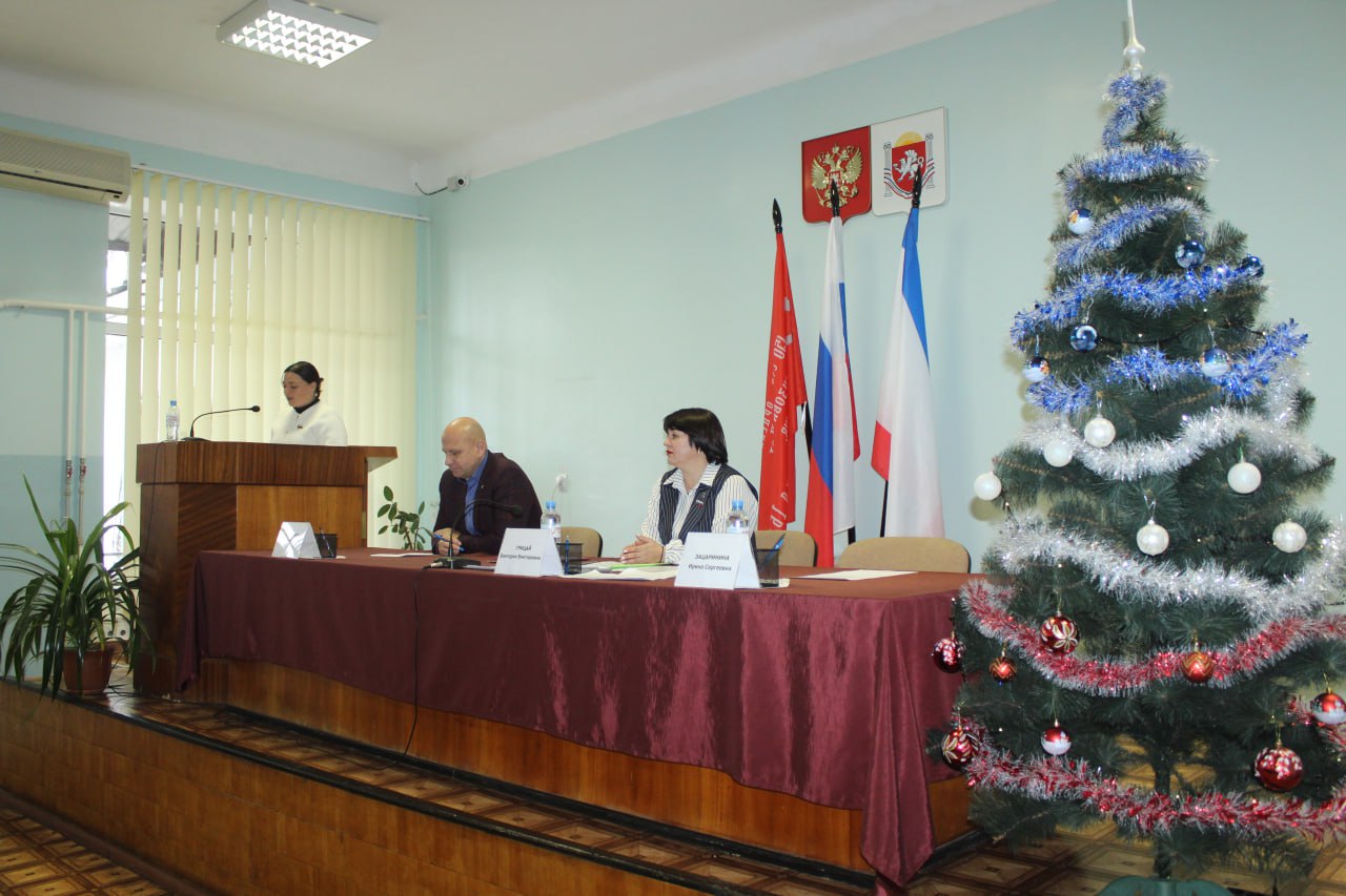 26 декабря состоялось 34-е (внеочередное) заседание Советского районного совета под руководством председателя Советского районного совета Виктории Грицай 26 декабря состоялось 34-е (внеочередное) заседание Советского районного совета под руководством председателя Советского районного совета Виктории Грицай