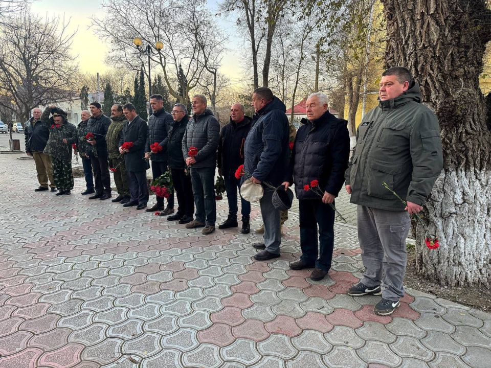 ��������� �������: 25 ������� � �������� � �������� ���� � ����� �������