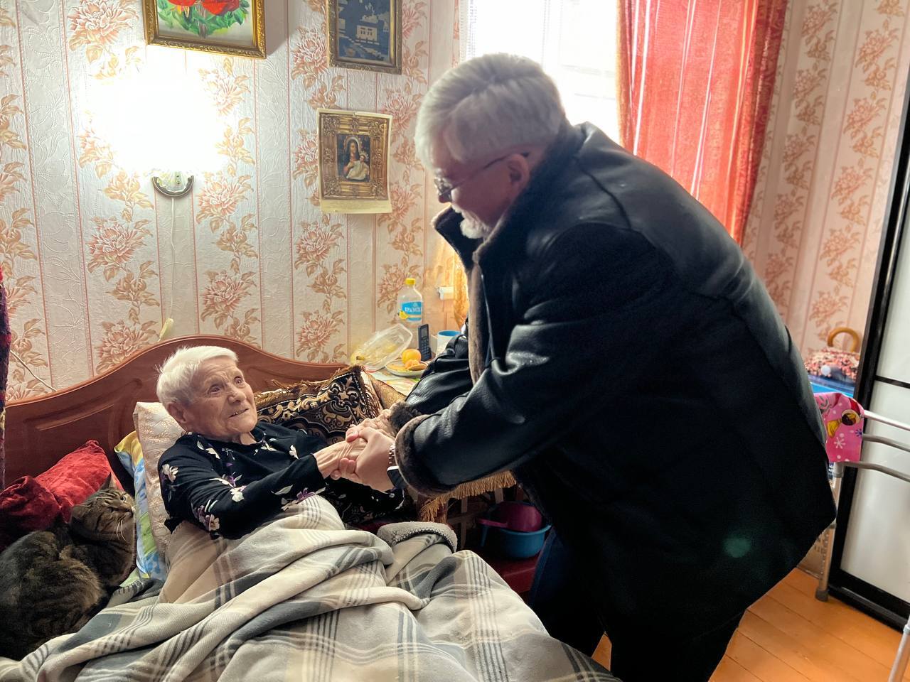 В канун новогодних праздников особые слова благодарности и самые тёплые поздравления адресованы ветеранам Великой Отечественной войны В канун новогодних праздников особые слова благодарности и самые тёплые поздравления адресованы ветеранам Великой Отечественной войны