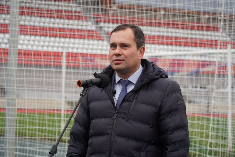 В Керчи торжественно открыли стадион им. 50-летия Октября после масштабного обновления В Керчи торжественно открыли стадион им. 50-летия Октября после масштабного обновления