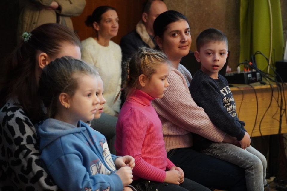 В Керчи подвели итоги всероссийской акции "Елка желаний" В Керчи подвели итоги всероссийской акции "Елка желаний"