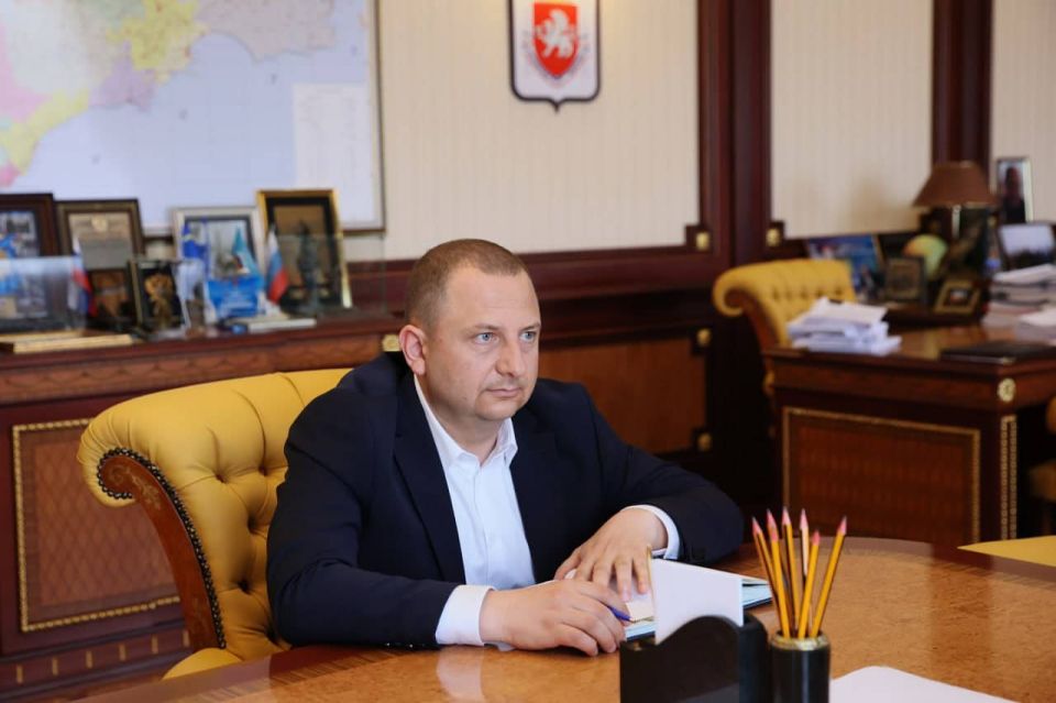 ПОЗДРАВЛЯЕМ С ДНЕМ РОЖДЕНИЯ! ПОЗДРАВЛЯЕМ С ДНЕМ РОЖДЕНИЯ!
