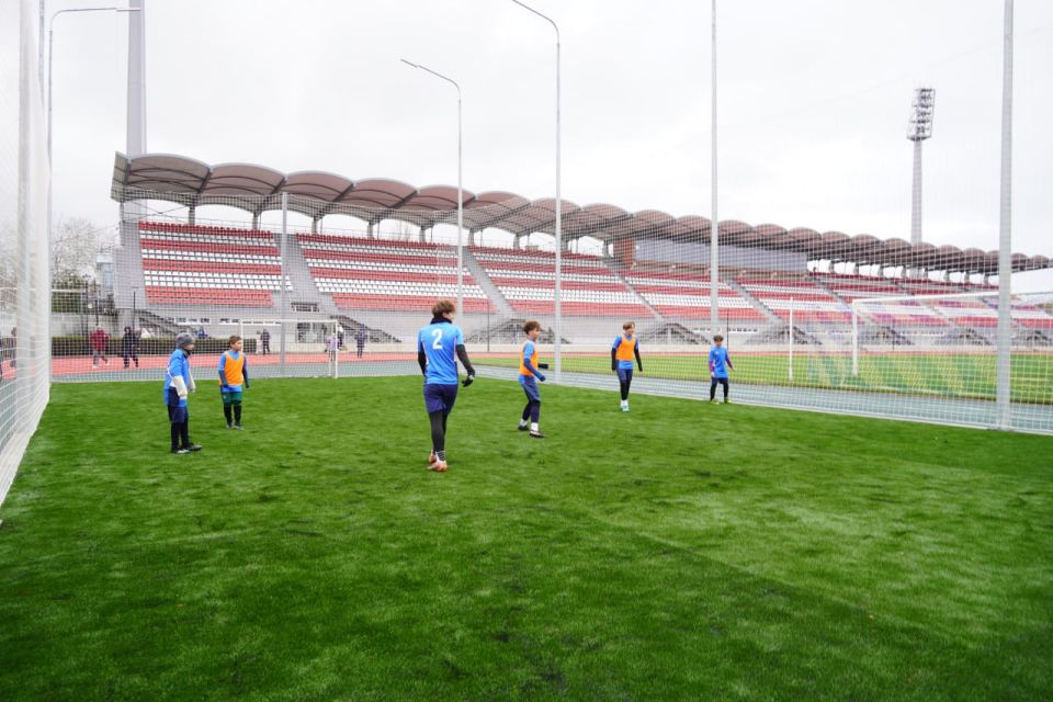 В Керчи торжественно открыли стадион им. 50-летия Октября после масштабного обновления В Керчи торжественно открыли стадион им. 50-летия Октября после масштабного обновления