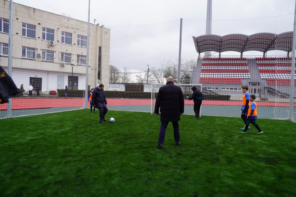 В Керчи торжественно открыли стадион им. 50-летия Октября после масштабного обновления В Керчи торжественно открыли стадион им. 50-летия Октября после масштабного обновления