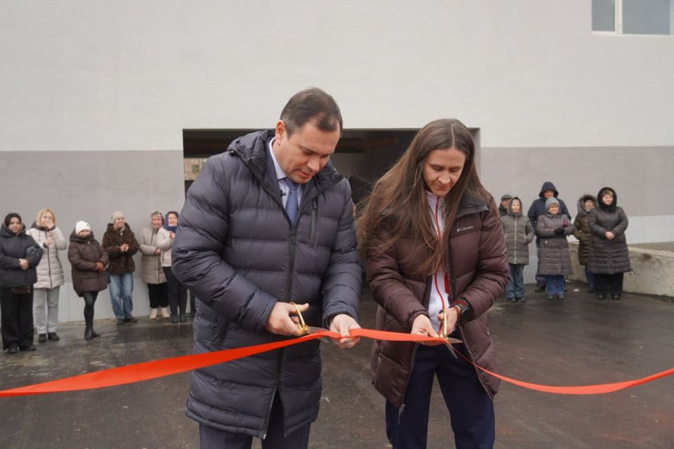 В Керчи торжественно открыли стадион им. 50-летия Октября после масштабного обновления