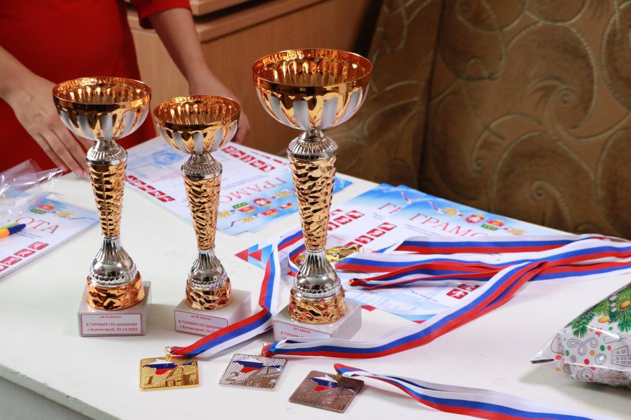 Ольга Урайкина: В преддверии новогодних праздников с гуманитарной помощью и всеми любимыми настольными играми посетила военный госпиталь Ольга Урайкина: В преддверии новогодних праздников с гуманитарной помощью и всеми любимыми настольными играми посетила военный госпиталь