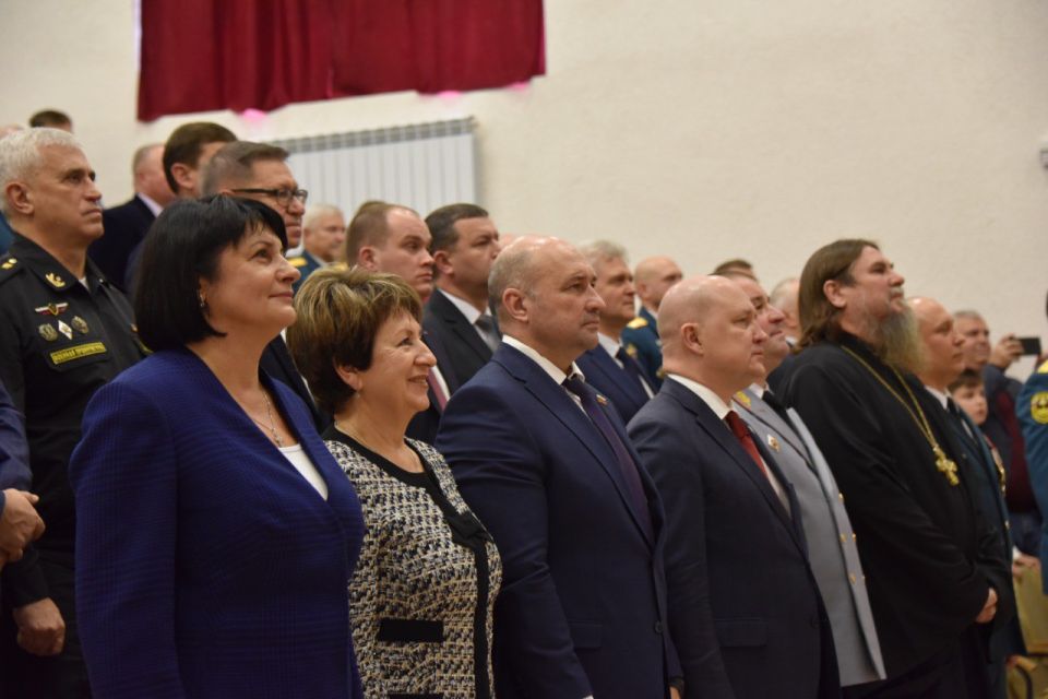 Екатерина Алтабаева: Поздравила севастопольских спасателей с профессиональным праздником Екатерина Алтабаева: Поздравила севастопольских спасателей с профессиональным праздником