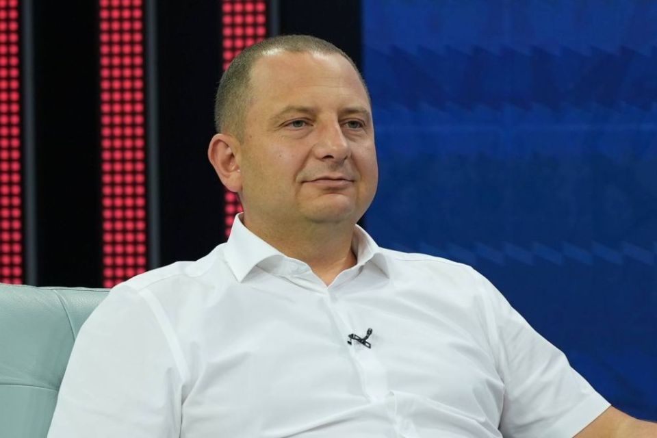 ПОЗДРАВЛЯЕМ С ДНЕМ РОЖДЕНИЯ! ПОЗДРАВЛЯЕМ С ДНЕМ РОЖДЕНИЯ!
