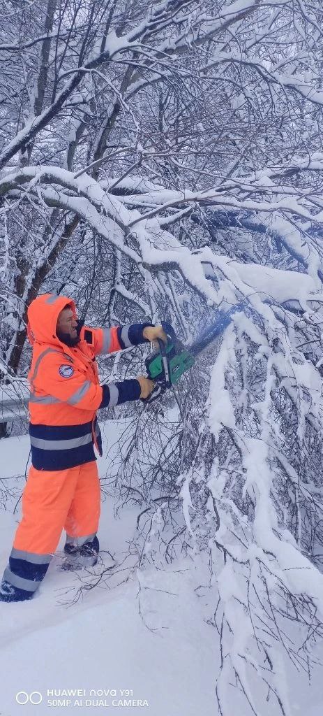 Анжелика Ястребова: Заместитель Андрей Падалко в течение дня объезжает Качинскую и Бельбекскую долину Анжелика Ястребова: Заместитель Андрей Падалко в течение дня объезжает Качинскую и Бельбекскую долину