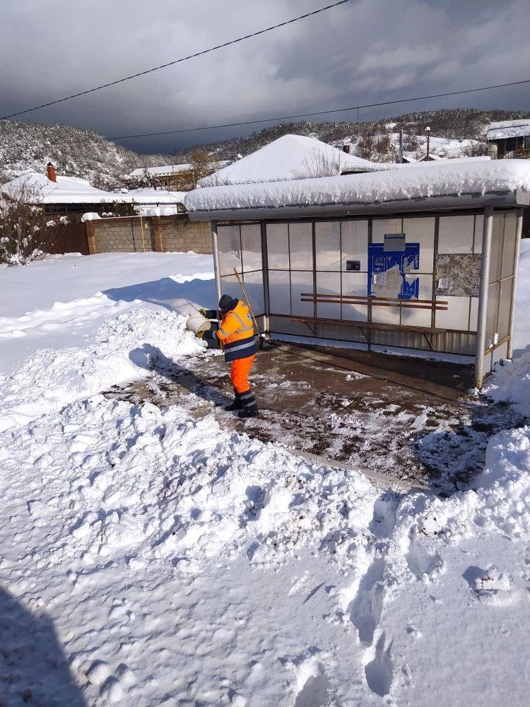 Анжелика Ястребова: Заместитель Андрей Падалко в течение дня объезжает Качинскую и Бельбекскую долину Анжелика Ястребова: Заместитель Андрей Падалко в течение дня объезжает Качинскую и Бельбекскую долину
