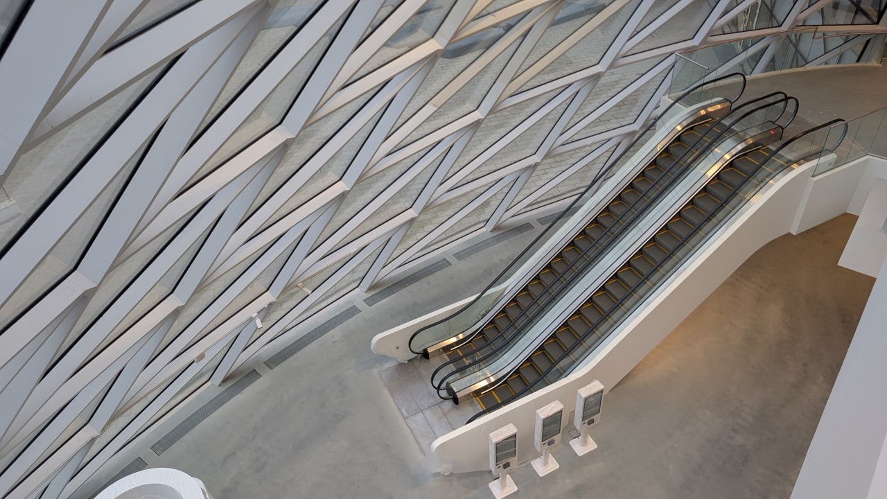 Михаил Развожаев: На мысе Хрустальном завершено строительство Российской галереи искусств — крупнейшего художественного музея на юге России Михаил Развожаев: На мысе Хрустальном завершено строительство Российской галереи искусств — крупнейшего художественного музея на юге России