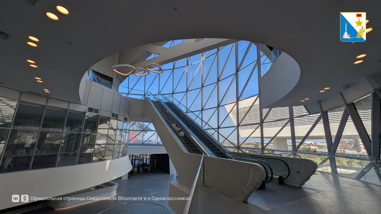 На мысе Хрустальном завершили строительство Российской галереи искусств — крупнейшего художественного музея на юге России На мысе Хрустальном завершили строительство Российской галереи искусств — крупнейшего художественного музея на юге России