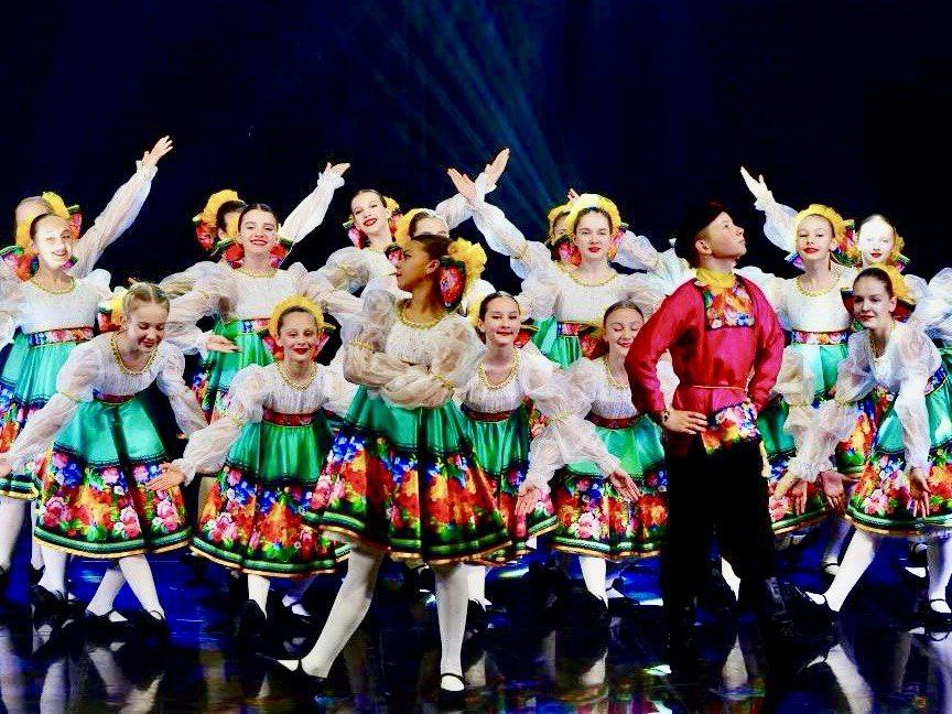 Хореографической студии «Чёрное море» присвоено звание «Заслуженный коллектив народного творчества» Хореографической студии «Чёрное море» присвоено звание «Заслуженный коллектив народного творчества»