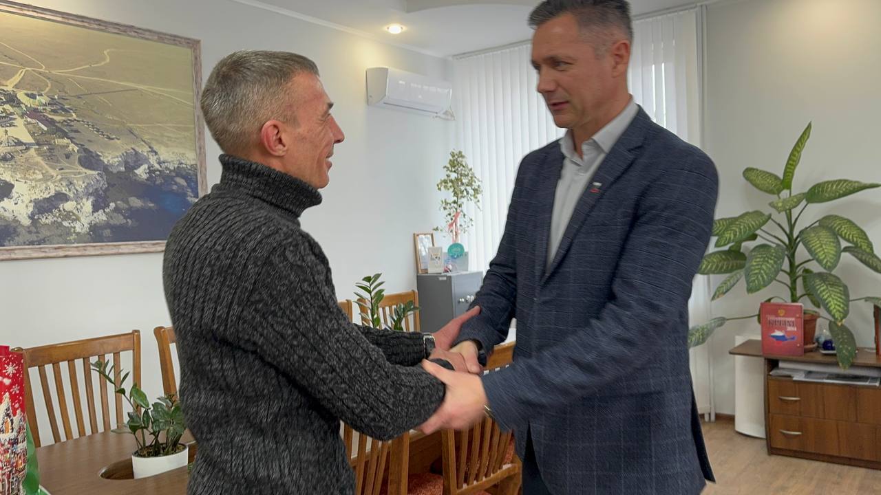 Александр Дудинов: Горжусь нашими земляками, которые проявляют мужество не только на передовой, но и в мирной жизни, показывая выдающиеся результаты в спорте Александр Дудинов: Горжусь нашими земляками, которые проявляют мужество не только на передовой, но и в мирной жизни, показывая выдающиеся результаты в спорте