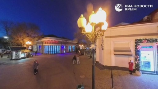 Симферополь сияет огнями: город готов ко встрече Нового года