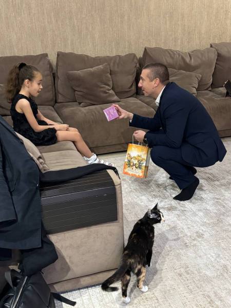 Председатель Общественного совета при Крымском ЛУ МВД России на транспорте принял участие в акции «Ёлка желаний» Председатель Общественного совета при Крымском ЛУ МВД России на транспорте принял участие в акции «Ёлка желаний»