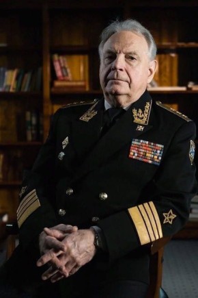 Роман Насонов: 4 января 1992 года адмирал Игорь Касатонов сохранил Черноморский флот для России, объявив его российским