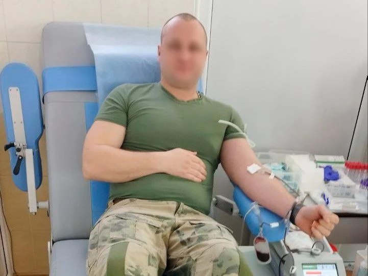 Росгвардейцы пополнили банк донорской крови в Крыму Росгвардейцы пополнили банк донорской крови в Крыму