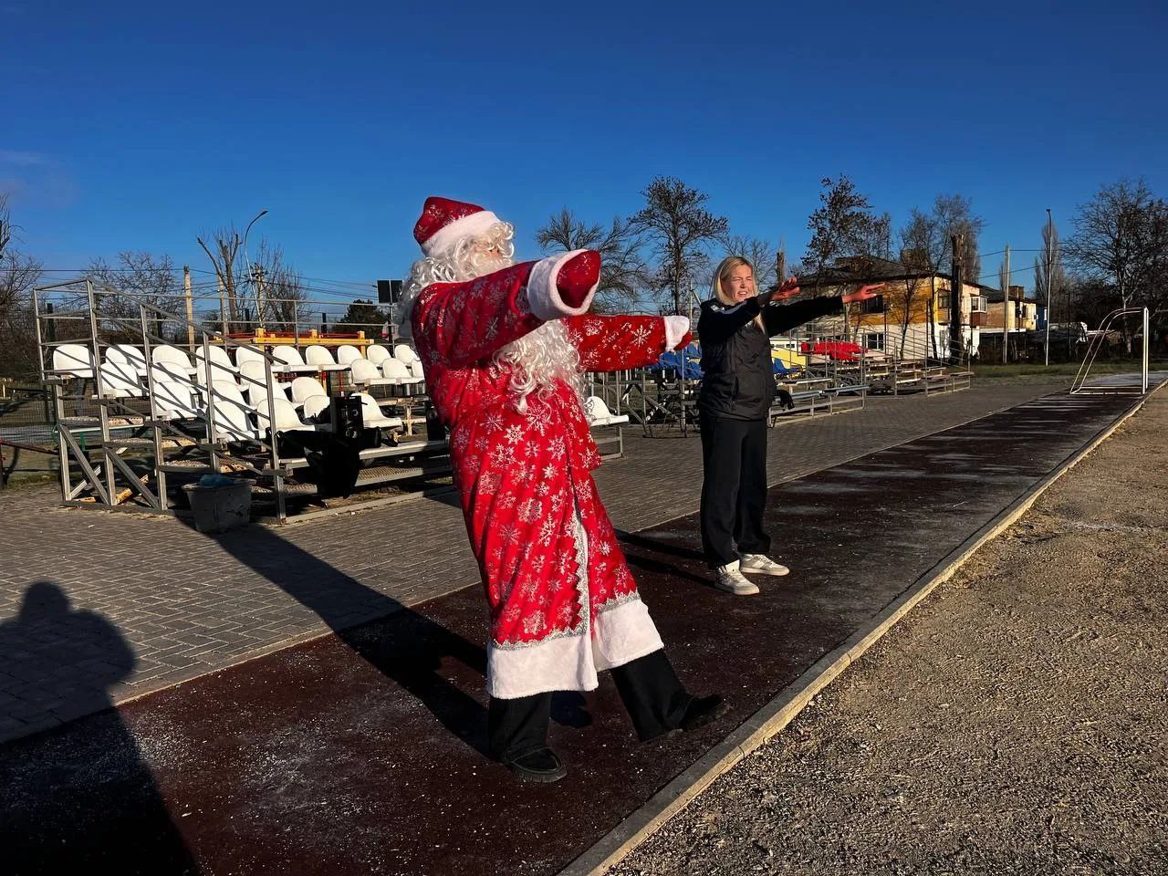 В Советском районе утро началось активно и по-спортивному: здесь состоялась массовая зарядка в рамках всекрымского спортмоба «Бодрое утро» В Советском районе утро началось активно и по-спортивному: здесь состоялась массовая зарядка в рамках всекрымского спортмоба «Бодрое утро»