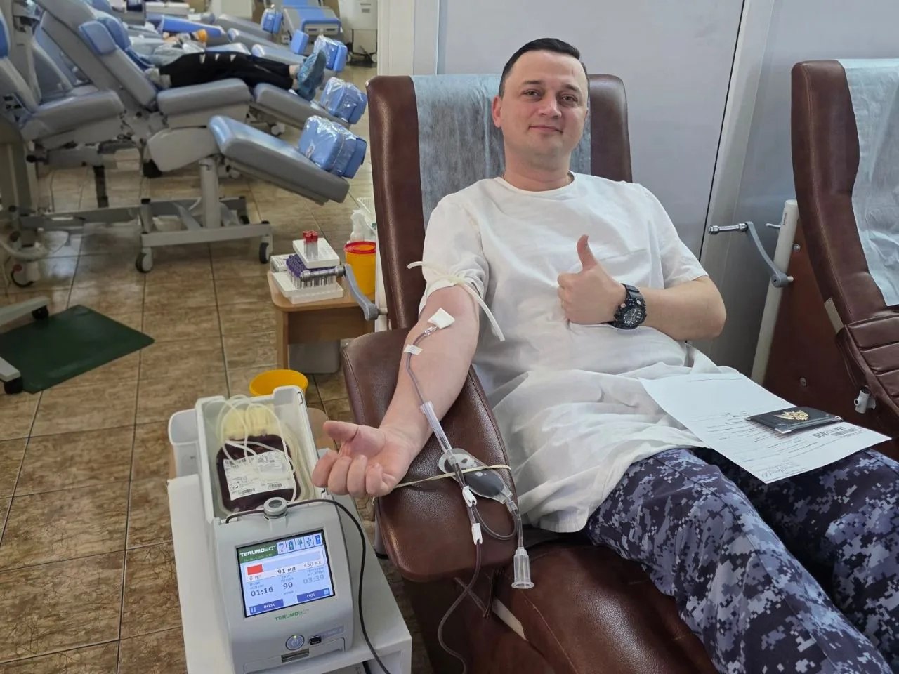 Росгвардейцы пополнили банк донорской крови в Крыму