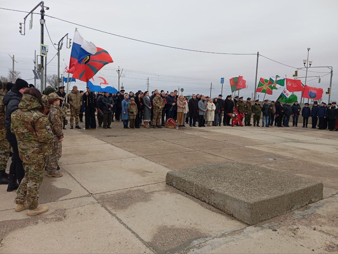Время идёт, 84 года прошло со дня высадки Евпаторийского десанта – тактического морского десанта Красной армии, высаженного 5 января 1942 г. на берег моря между Евпаторией и городом Саки с целью отвлечения вражеских сил от... Время идёт, 84 года прошло со дня высадки Евпаторийского десанта – тактического морского десанта Красной армии, высаженного 5 января 1942 г. на берег моря между Евпаторией и городом Саки с целью отвлечения вражеских сил от...