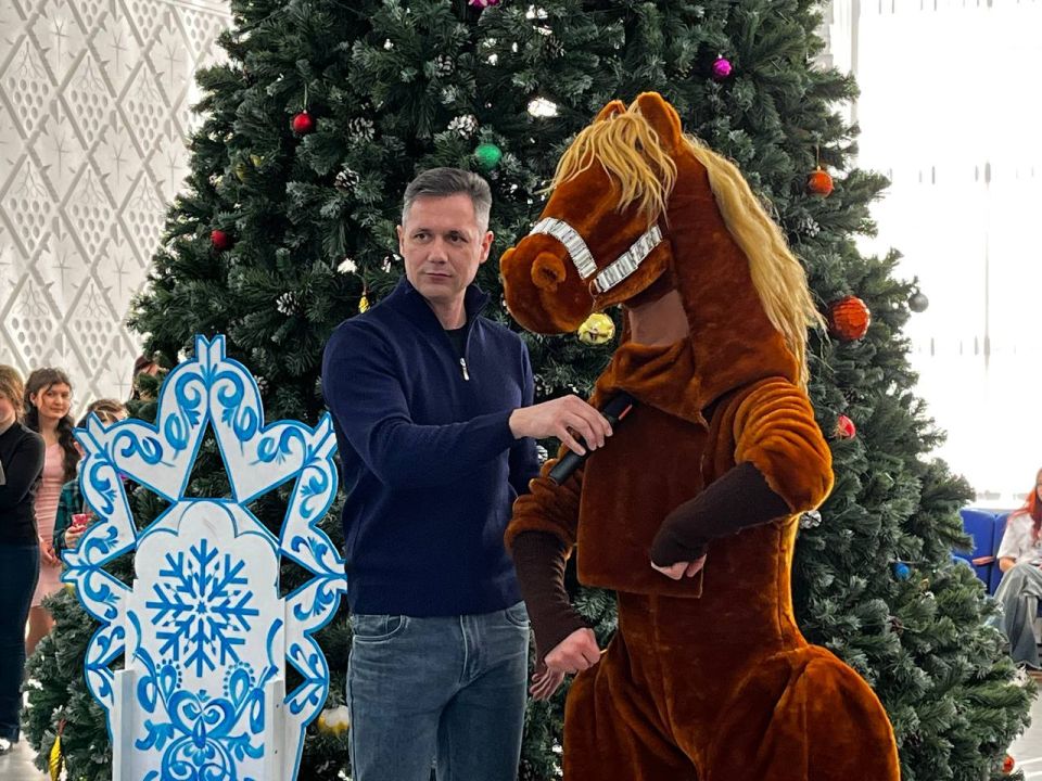 ��������� �������: � ����� �������� ��������� ��������� �������� ���������� � ����, ��� �������� ��������� � ����� ��������, ������ � ����� - � ������-�������� � ������, ����������� ��� ��������� ���������