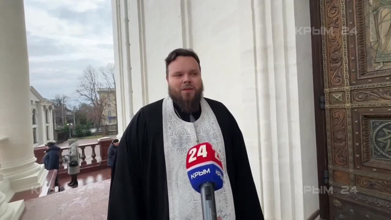 В Крыму молодежь активно вовлекают в богослужения