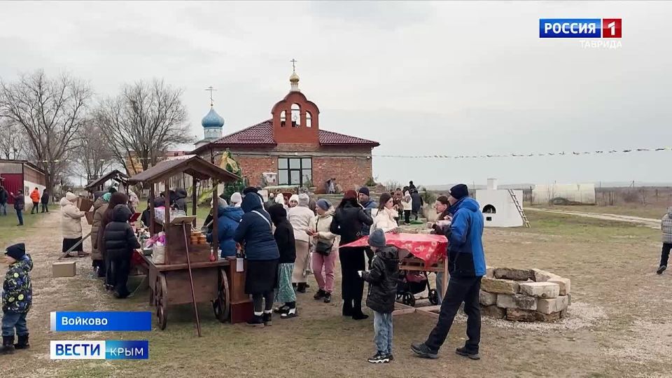 На территории Свято-Георгиевского женского монастыря в Керчи открылась рождественская ярмарка