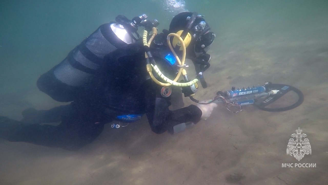 На земле и под водой: более 1400 взрывоопасных предметов обезвредили в Крыму в 2025 году На земле и под водой: более 1400 взрывоопасных предметов обезвредили в Крыму в 2025 году