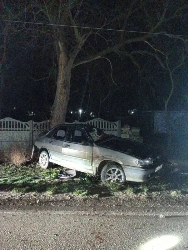 Несовершеннолетний водитель пострадал в аварии в Ленинском районе Несовершеннолетний водитель пострадал в аварии в Ленинском районе