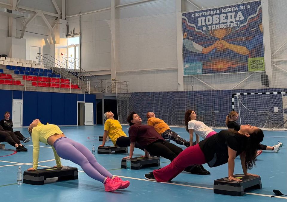 Ольга Торубарова: Утренняя физическая культура позволяет человеку сохранять бодрость, работоспособность и хорошее настроение в течение всего дня Ольга Торубарова: Утренняя физическая культура позволяет человеку сохранять бодрость, работоспособность и хорошее настроение в течение всего дня