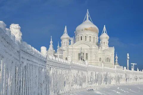 Крестовоздвиженский собор - ледяная сказка на Урале Крестовоздвиженский собор - ледяная сказка на Урале