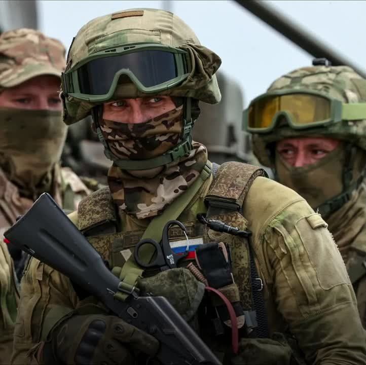 Игорь Крутьков: Победа будет за нами!. Для поступления на военную службу по контракту следует лично обратиться в пункт отбора или военный комиссариат по адресу г. Керчь, ул. Свердлова, д. 17 или в пункт отбора - пгт Ленино...