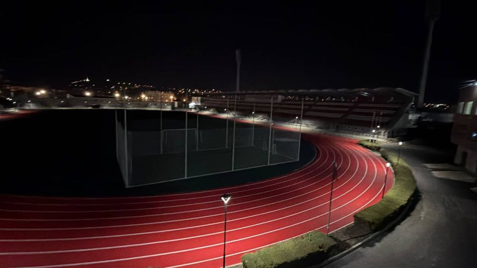 На стадионе им. 50-летия Октября возобновляется тренировочный процесс после капитального ремонта На стадионе им. 50-летия Октября возобновляется тренировочный процесс после капитального ремонта