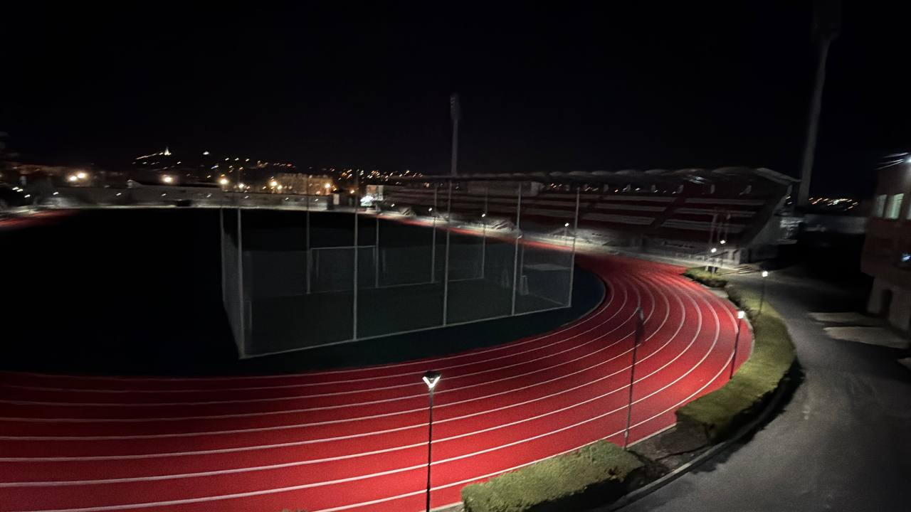 На стадионе им. 50-летия Октября возобновляется тренировочный процесс после капитального ремонта На стадионе им. 50-летия Октября возобновляется тренировочный процесс после капитального ремонта