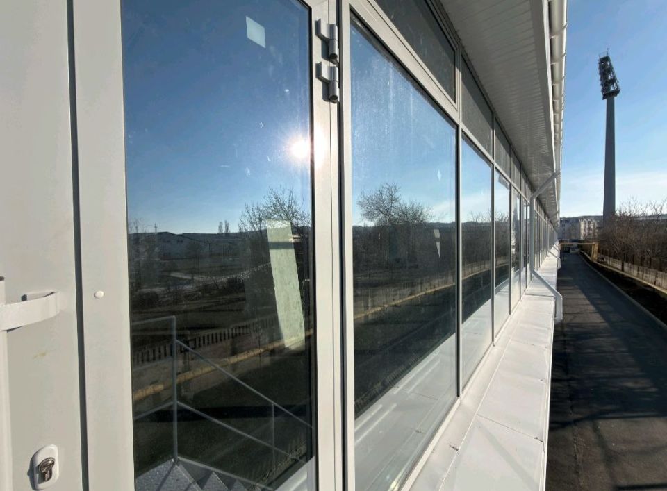 На стадионе им. 50-летия Октября возобновляется тренировочный процесс после капитального ремонта На стадионе им. 50-летия Октября возобновляется тренировочный процесс после капитального ремонта